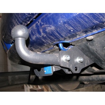 Фаркоп зйомний на HONDA HR-V 1999-2005